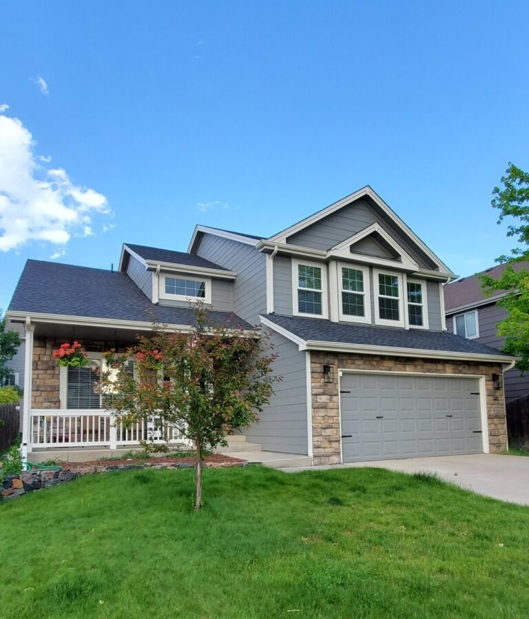 Roof replacement contractor in Castle Rock Colorado