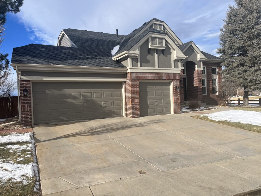 Roof replacement contractor in Parker Colorado