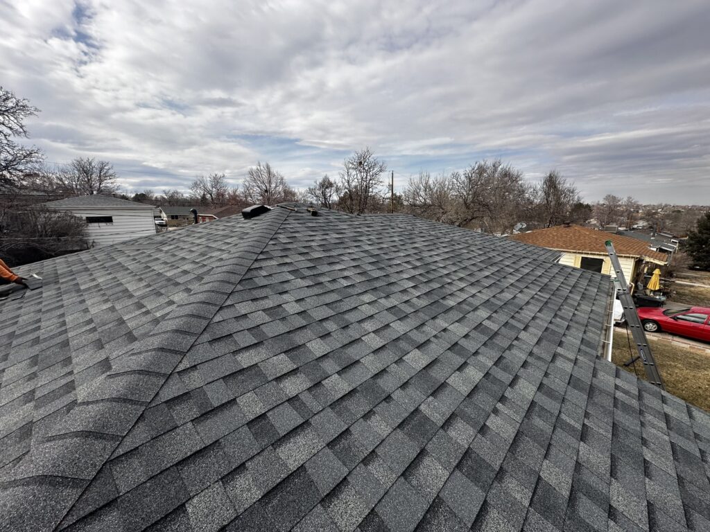 Roof replacement contractor in Edgewater Colorado