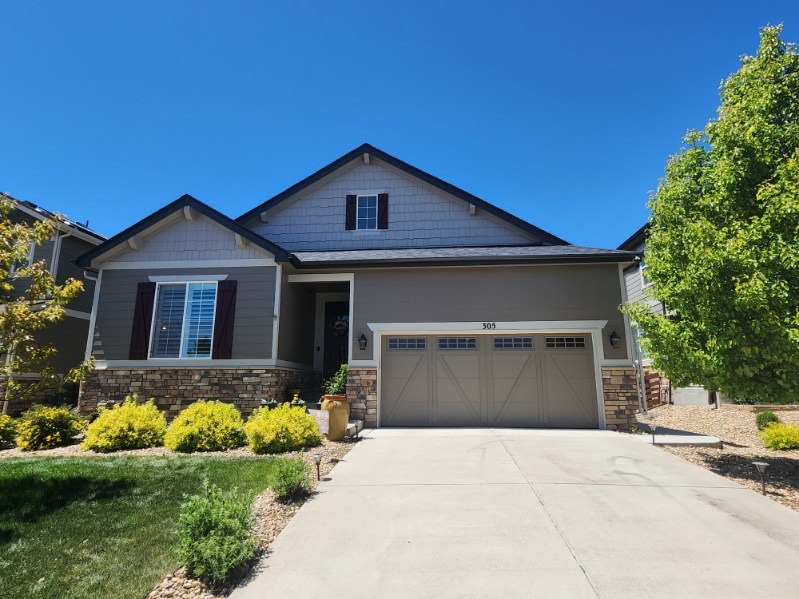 Roof replacement contractor in Erie Colorado